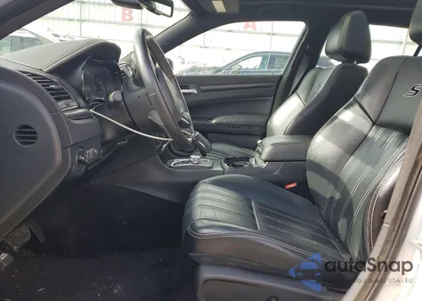 2016 Chrysler 300 S z USA, uszkodzony, nr VIN 2C3CCAGG0GH311385